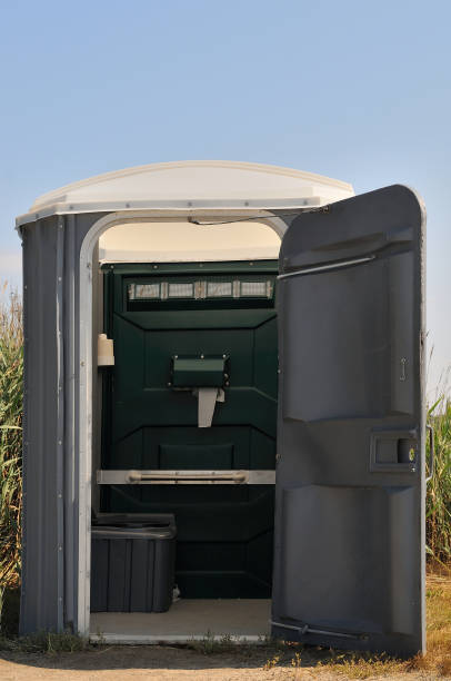 Best Portable bathroom rental  in Monona, IA